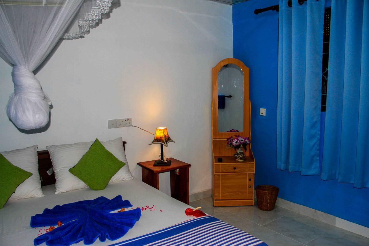 Senura Home Stay Sigiriya Buitenkant foto